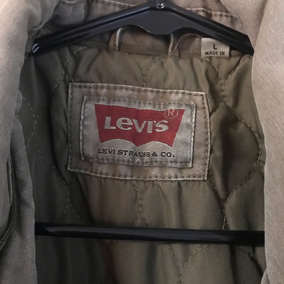 Levi’s jacket - Picture 2 of 3